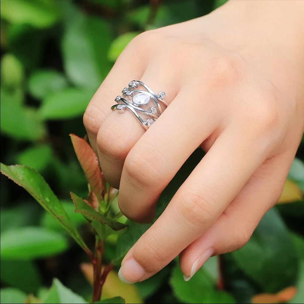 Oval Cut 925 Silver Lovely Diamond Ring New - Picture 6 of 6